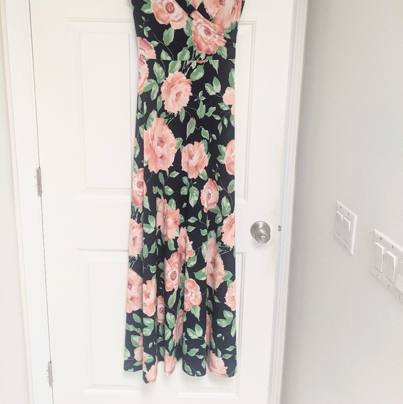 Marcella's Fashion Navy w/Pink Flowers Maxi - Picture 4 of 4